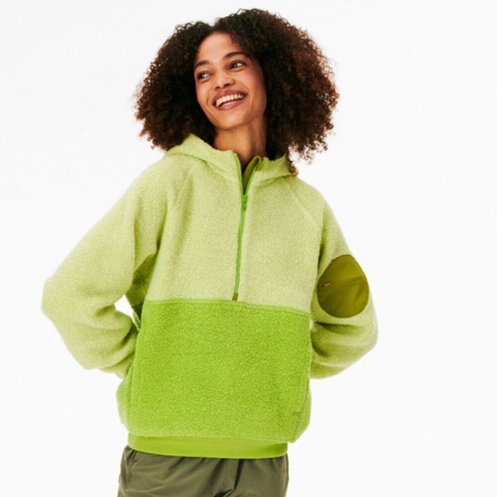 Outdoor Voices Green MegaFleece 1/2 Zip Hoodie in M